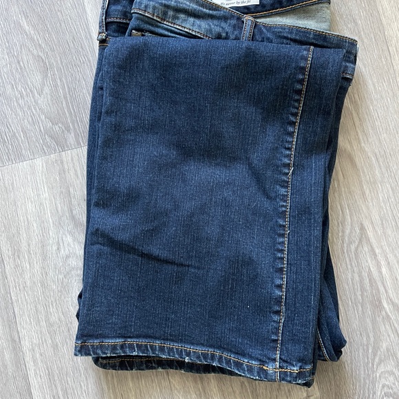 LIKE NEW Torrid Relaxed Bootcut - Picture 6 of 6